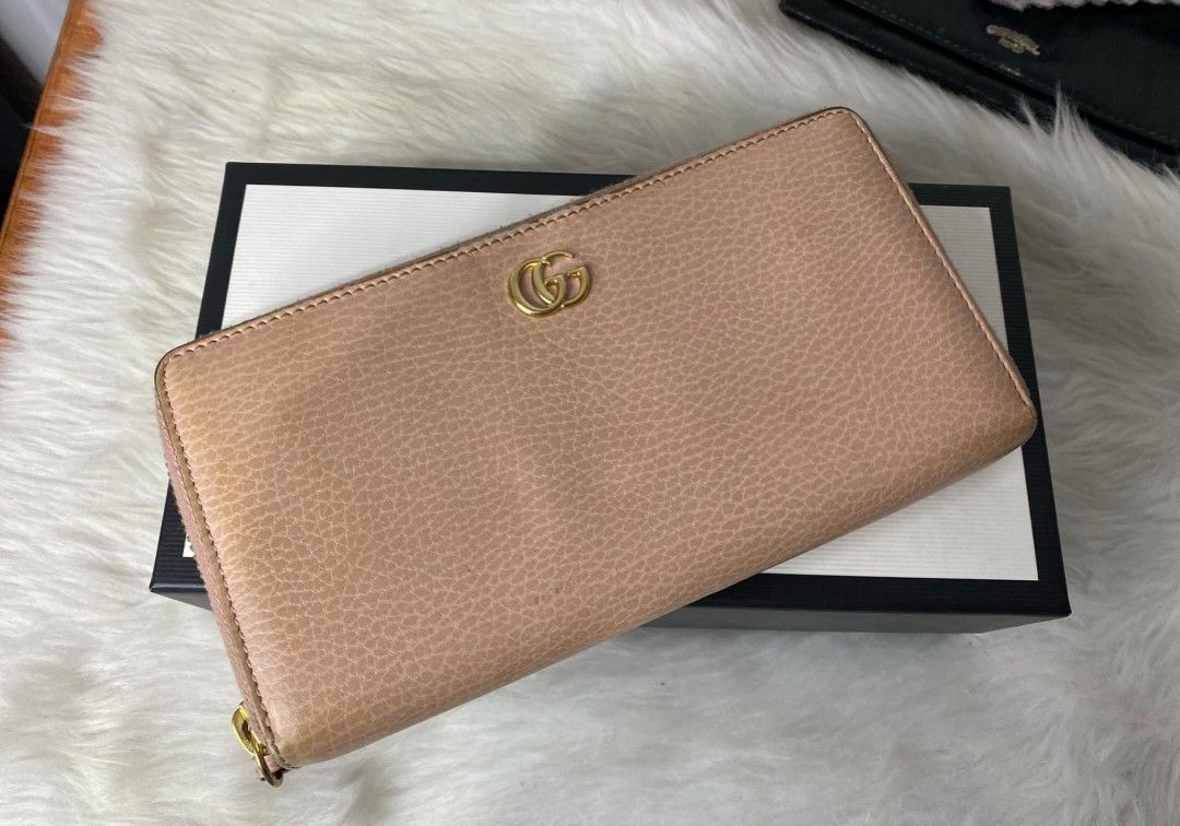 ⚡RUSH SALE⚡🌸 AUTHENTIC GUCCI BUNDLE DEAL 🌸 (Category: Luxury Bags & Wallets) located in Caloocan City. Submitted by saturday.ph (Listing ID 1468417443, Image 3). Description: ✨ BUNDLE SALE ✨ Authentic Gucci Marmont + Limited Edition Denim Zipper Wallet 💙 💎 Authentic Gucci 💎 Marmont Wallet 💎 Limited Edition Denim Zipper Wallet 🔥 BUNDLE PRICE: PHP 6,995 ONLY! 🔥 A beautiful bundle for Gucci lovers—perfect for everyday use or adding to your c