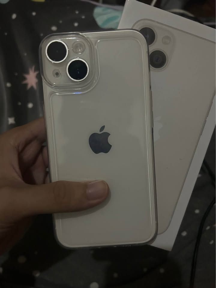 📱 iPhone 14 256GB | Japan Variant 3J/A (Category: iPhone 14 Series) located in Bay. Submitted by vertflips14 (Listing ID 1468462545, Image 1). Description: ✨ Makinis, pwede sa maarte! ✅ No issues ✅ True Tone working ✅ Face ID working ✅ Malinaw ang camera ✅ 87% Battery Health 🔧 Bagong palit housing May lumalabas na Genuine Part sa screen, camera, at battery sa Parts & Service History dahil sa housing replacement. 🎁 INCLUSIONS: • Phone case • Re