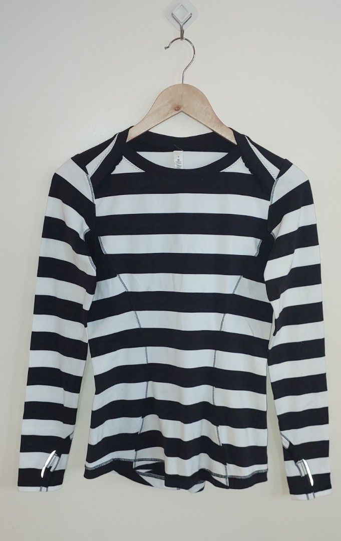 🏷️ Lululemon Base Runner Long Sleeve (Size 6)💯 (Category: Activewear) located in Pozorrubio. Submitted by infinite_grind_0.1 (Listing ID 1468370729, Image 2). Description: 🏷️ Lululemon Base Runner Long Sleeve (Size 6)💯 PRICE: ₱950.00 CONDITION: Excellent preloved condition (very well-kept, clean seams, logo intact) SIZE: Lululemon Women's US 6 (Fits Small to Medium) 📐 Flat Lay Measurements ✅️ (Approximate): • Armpit to Armpit: 16 • Length (S