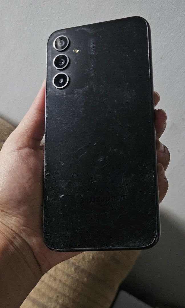 A34 5g, 128 gb, good battery life!! (Category: Samsung) located in Bulacan. Submitted by akikim.06 (Listing ID 1468342242, Image 1). Description: rfs: new phone, not using this anymore. - no repair history - updated system - still good condition but has obvious sign of use *pls po bawal na po sa gusto pa po ng makinis..