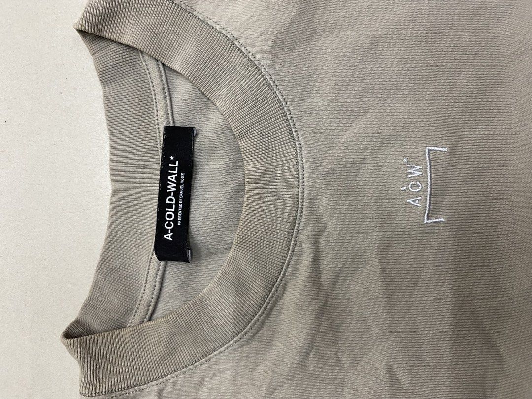 A COLD WALL SHIRT (Category: Tshirts & Polo Shirts ) located in Manila. Submitted by ercmrsmam (Listing ID 1468405469, Image 3). Description: A COLD WALL SHIRT W 22.5 L 27 Cr 9 Pinholes Good condition 📍BACLARAN PARANAQUE 🛵 JNT/ LBC/ LALAMOVE 💵 GCASH/ PAYMENT FIRST.