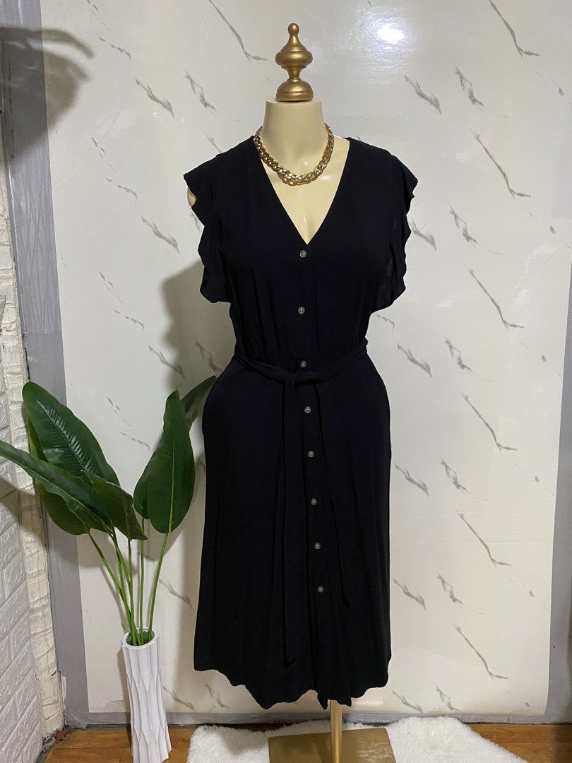 A new day Button down dress (Category: Dresses) located in Taguig. Submitted by KL_Outfits (Listing ID 1468440002, Image 1). Description: .