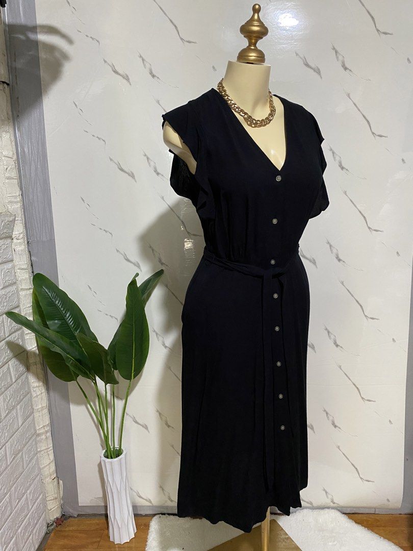A new day Button down dress (Category: Dresses) located in Taguig. Submitted by KL_Outfits (Listing ID 1468440002, Image 2). Description: .
