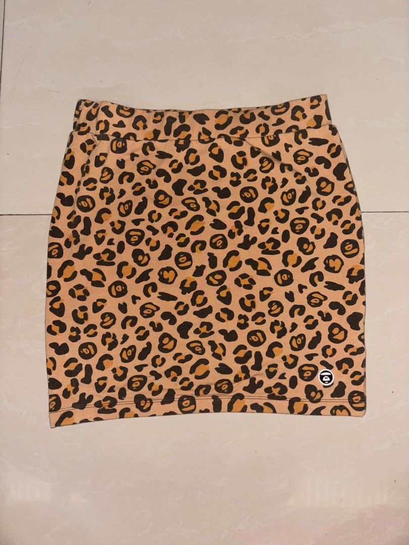 Aape by A Bathing Ape Mini Skirt (Category: Skirts) located in Lucena. Submitted by deniman (Listing ID 1468330814, Image 3). Description: Aape by A Bathing Ape Mini Skirt Xsmall on tag Size 26-28 Length 16 Dmë.