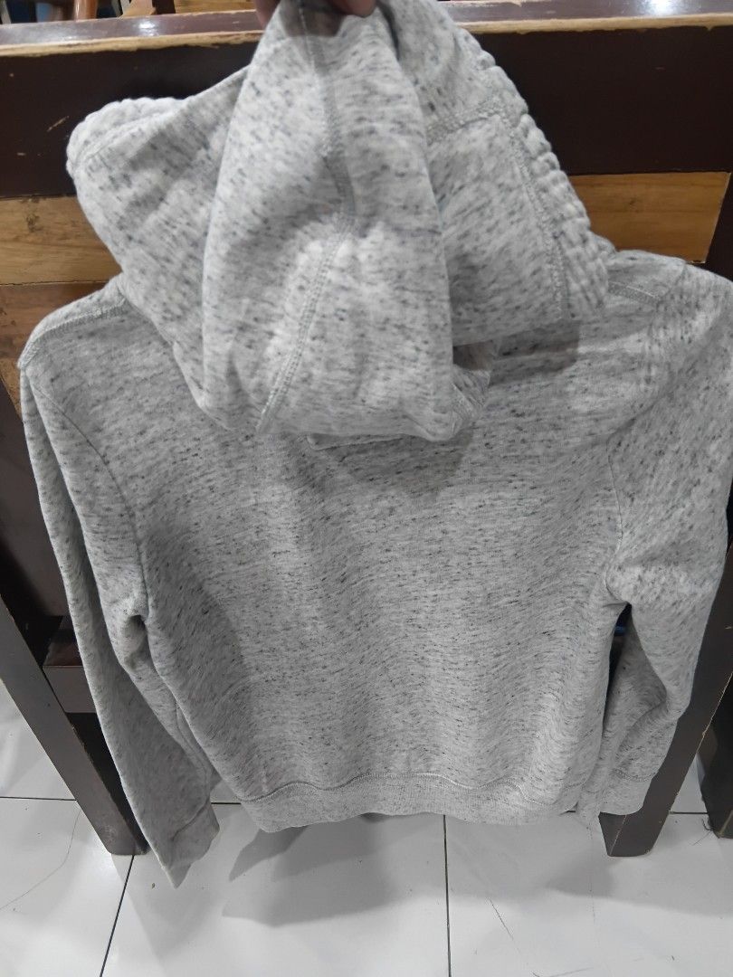 Abercrombie & Fitch (Category: Coats, Jackets and Outerwear) located in Subic. Submitted by AnythingBrandedby_May (Listing ID 1468373845, Image 2). Description: 18X22 Abercrombie.