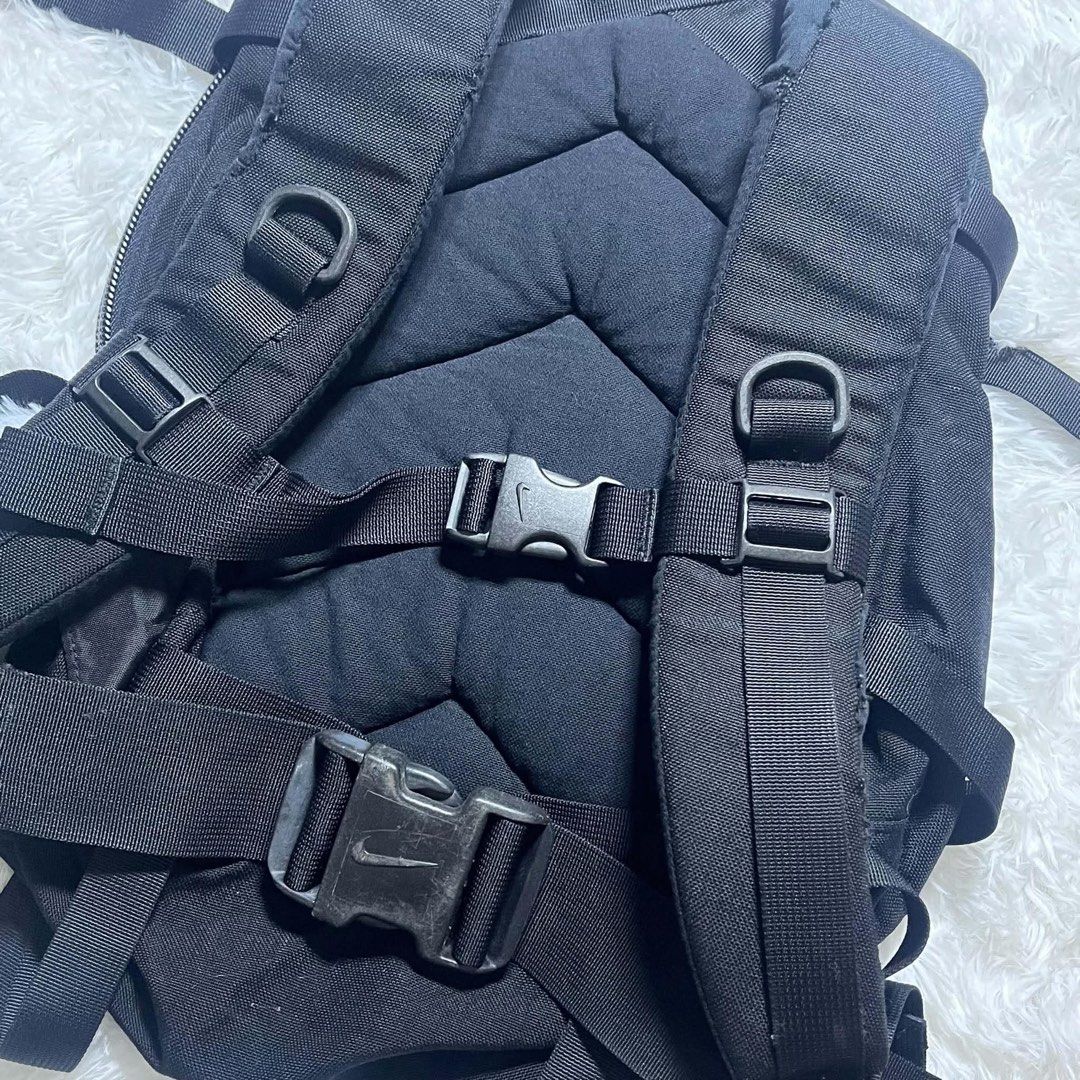 Acg karst backpack (Category: Backpacks) located in Legazpi City. Submitted by dimas_loot (Listing ID 1468469829, Image 3). Description: Acg karst no issue .