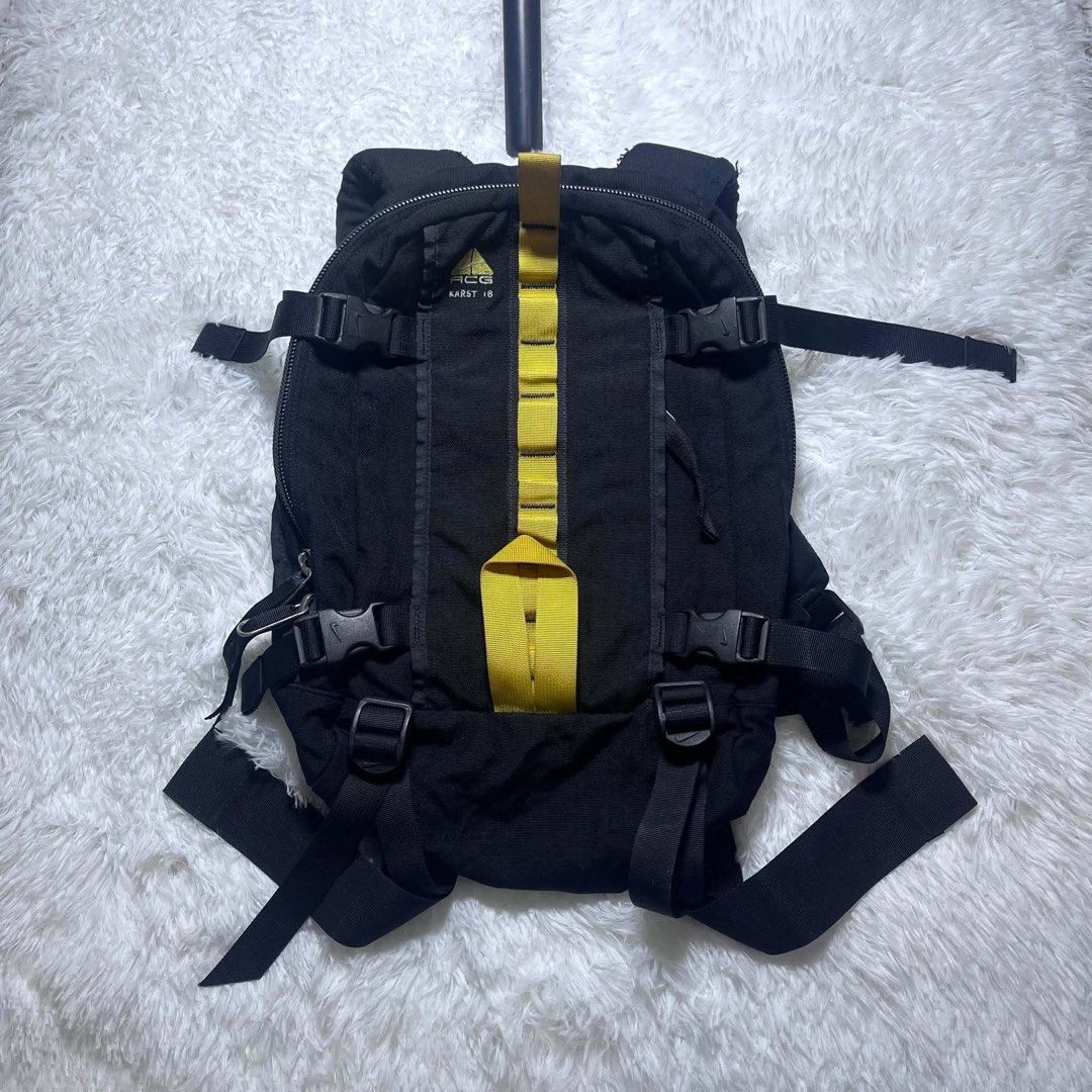 Acg karst backpack (Category: Backpacks) located in Legazpi City. Submitted by dimas_loot (Listing ID 1468469829, Image 1). Description: Acg karst no issue .