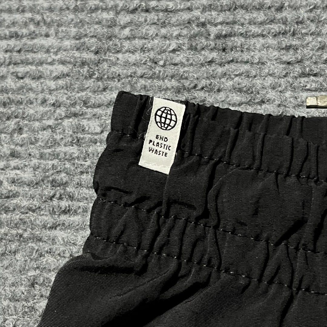 ADIDAD TRICOLOR SHORT (Category: Shorts) located in Naga. Submitted by goodfinds_only.v1 (Listing ID 1468428503, Image 2). Description: FOR SALE -ADIDAS TRICOLOR SIZE:MEDUIM MEASUREMENTS WAISTLINE:32 UP TO 38(STRETCHABLE) LENGTH:19 INCHES LEG OPEN:11 INCHES COLOR RATE:10/10 EXCELLENT CONDITION DM ME TO PURCHASE!.