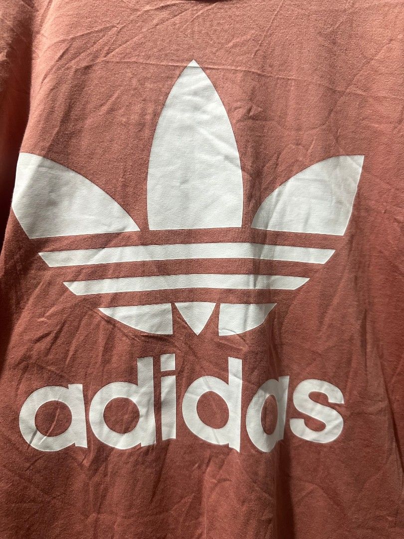 Adidas big trefoil tee (Category: Shirts) located in Davao. Submitted by boss_kel (Listing ID 1468428870, Image 3). Description: 21 width 29 lenght.