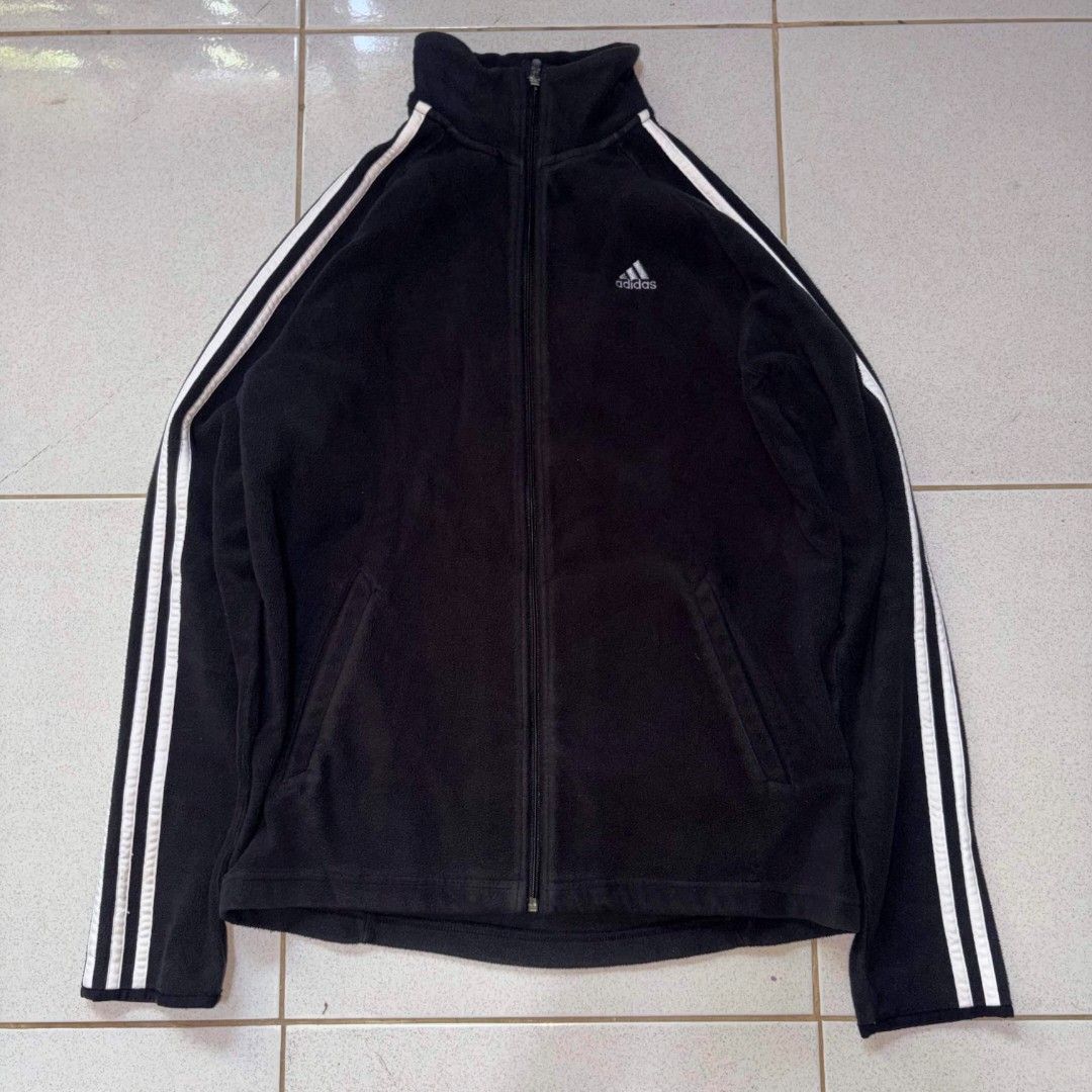 Adidas Clima365 Performance Essentials Black Zip Jacket XL (Category: Coats, Jackets and Outerwear) located in Santa Cruz. Submitted by sk1tso (Listing ID 1468347870, Image 1). Description: ADIDAS FLEECE TRACK JACKET 21X27 CONDITION 9.8./10 COLOR RATE 9.8/10 NO ISSUE AS NEW 300+SF .