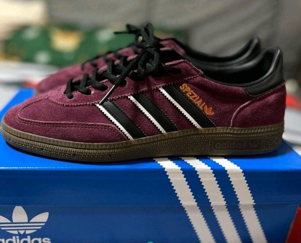 Adidas Handball Spezial (Category: Casual Shoes) located in Manila. Submitted by marphonemonis (Listing ID 1468394040, Image 1). Description: Used twice US 8 UK 7.5 Loc: Malabon.