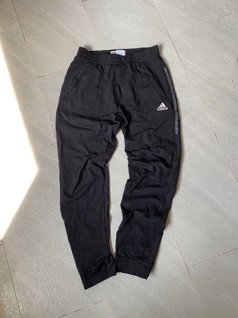 Adidas Jogger pants (Category: Joggers) located in Digos. Submitted by thriftflexph (Listing ID 1468351713, Image 3). Description: Size&Dimes:29-32/39 Color&Condi:9/10 DM for more information 🫶 Items are all thrifted/Handpicked Can ship nationwide🇵🇭 Add Shipping Fee ✈️🎁.