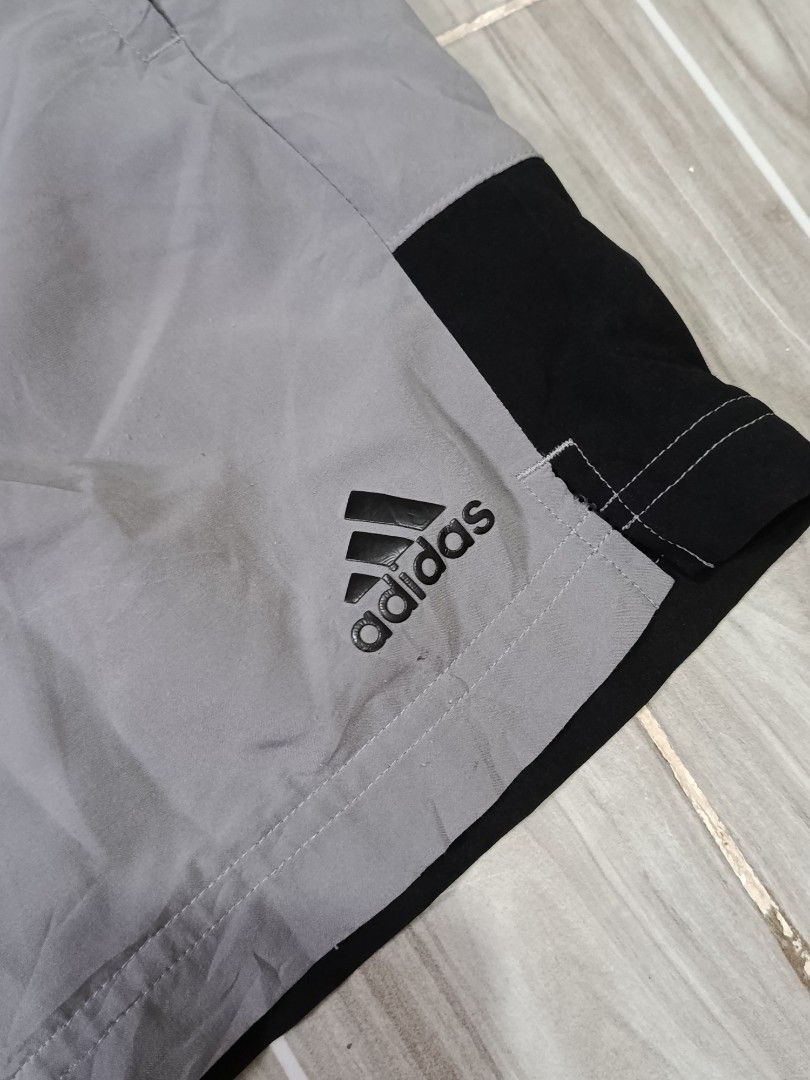 ADIDAS NYLON SHORT (freeshipping) (Category: Activewear) located in Quezon City. Submitted by gyl-stop (Listing ID 1468424422, Image 3). Description: free shipping with inner mesh 26-28 x 15.5 excellent condi cr: 9.8/10 issue: cut main tag.