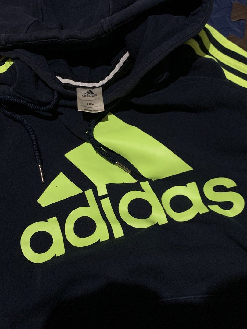 ADIDAS PULLOVER HOODIE (Category: Coats, Jackets and Outerwear) located in Quezon. Submitted by lowslow_ (Listing ID 1468307555, Image 2). Description: AS NEW CONDITION NO ISSUE.
