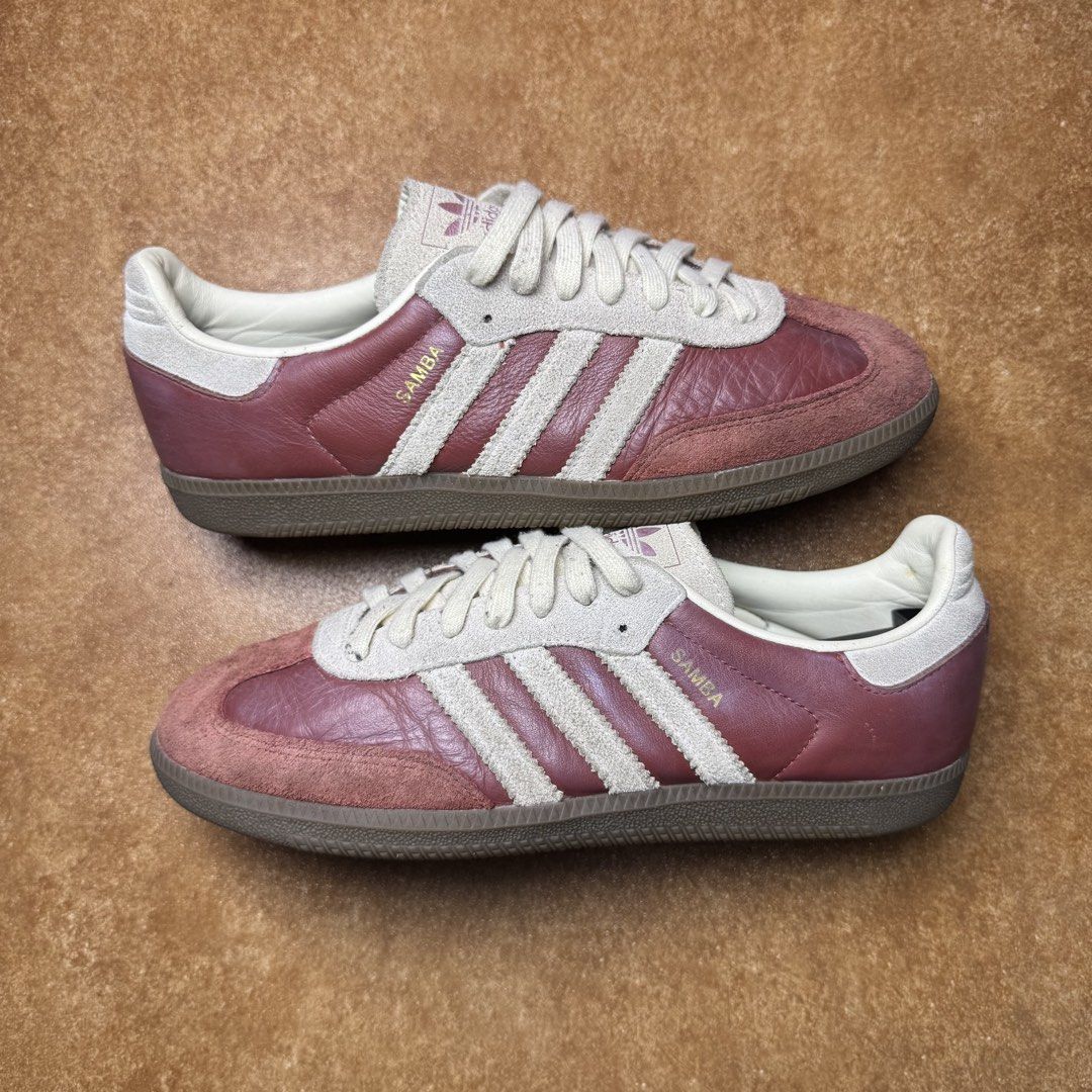 ADIDAS SAMBA (Category: Sneakers) located in Panabo. Submitted by shoerarefinds (Listing ID 1468417658, Image 1). Description: ADI SAMBA “red” SIZE: US 8½/ UK 8/ FR 42/ JPN 265/ CHN 260 Good Condition, minimal scratches LOCATION: PANABO CITY, DAVAO DEL NORTE, 8105 2200 FREESHIPPING .