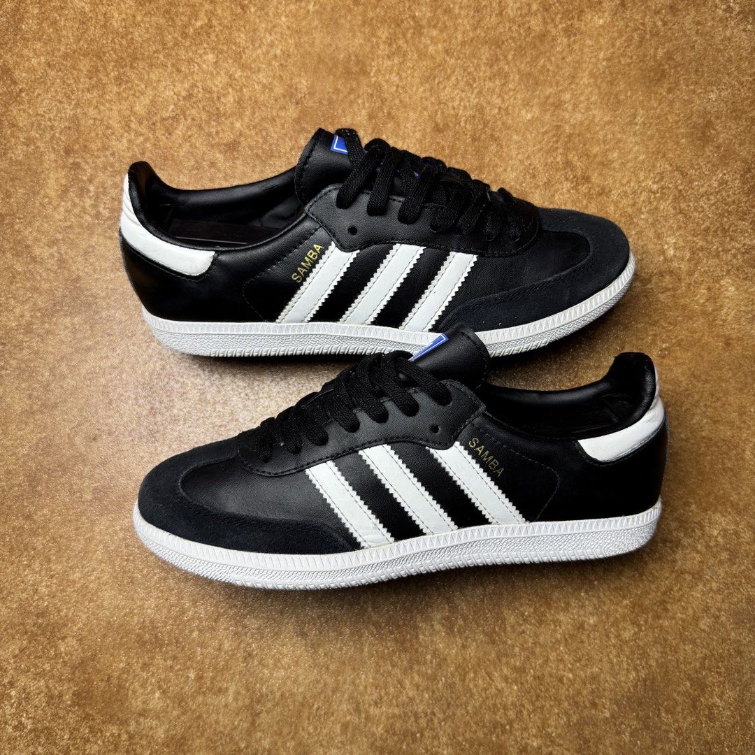 ADIDAS SAMBA (Category: Sneakers) located in Panabo. Submitted by shoerarefinds (Listing ID 1468427454, Image 1). Description: ADI SAMBA black (1) SIZE: US 3½/ UK 3 / FR 35½ / JPN 220/ CHN 215 Good as New LOCATION: PANABO CITY, DAVAO DEL NORTE, 8105 2000 FREESHIPPING .