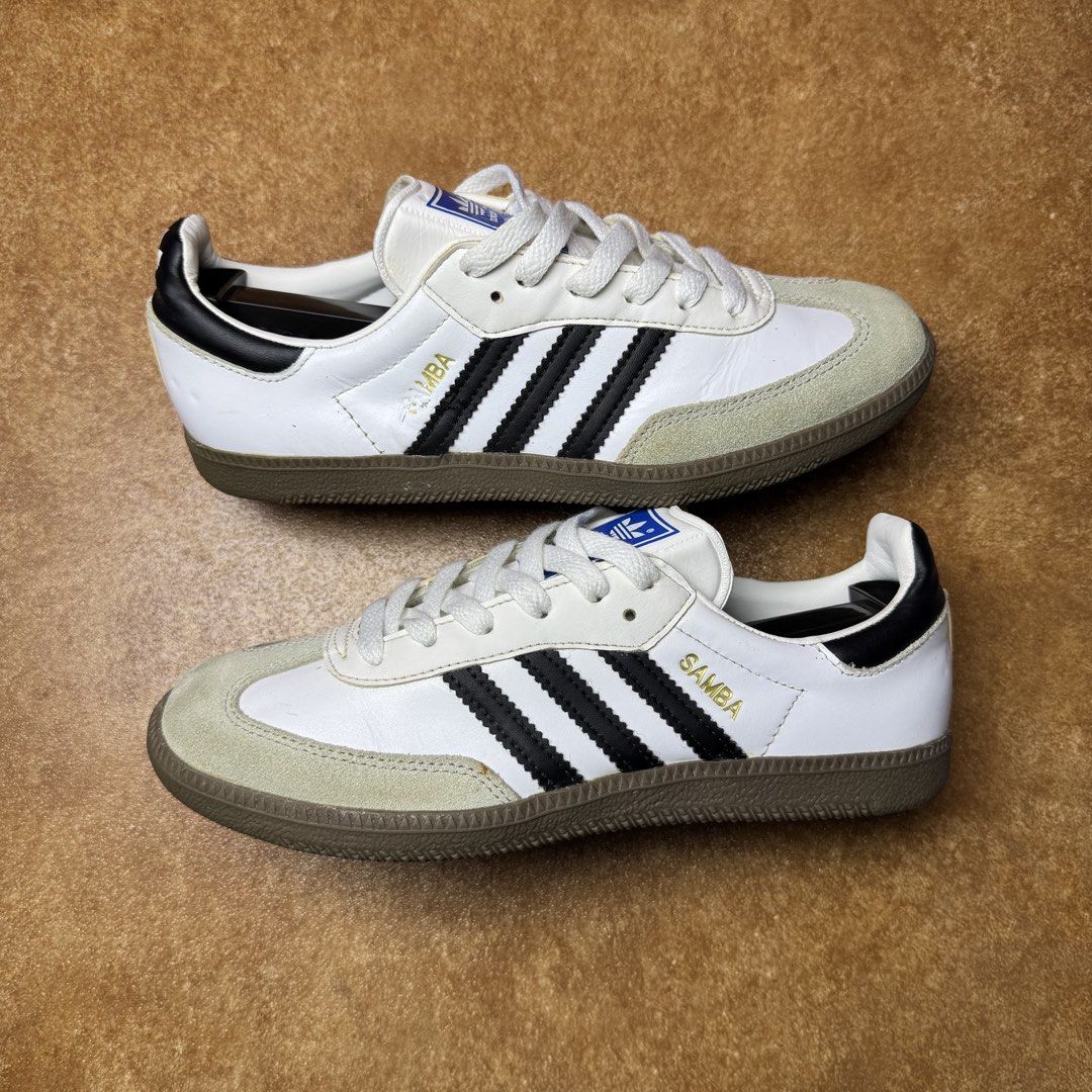 ADIDAS SAMBA (Category: Sneakers) located in Panabo. Submitted by shoerarefinds (Listing ID 1468428020, Image 1). Description: ADI SAMBA (8) SIZE: US 4½/ UK 4 / FR 36 2/3 / JPN 225/ CHN 225 Good Condition, paint chip on samba logo LOCATION: PANABO CITY, DAVAO DEL NORTE, 8105 2000 FREESHIPPING .