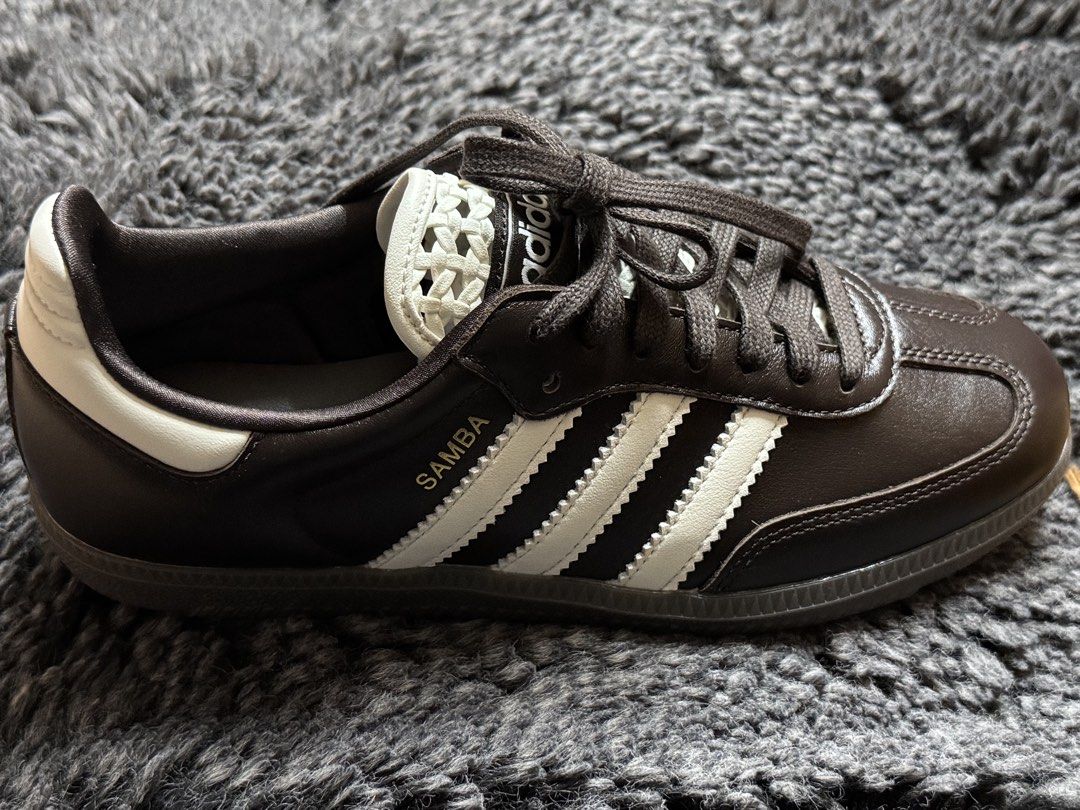 Adidas Samba OG (Category: Casual Shoes) located in Muntinlupa City. Submitted by venditagarage (Listing ID 1468426934, Image 2). Description: Unisex Sizes: US 5, 5.5, 6, 7 Will check other size upon request.