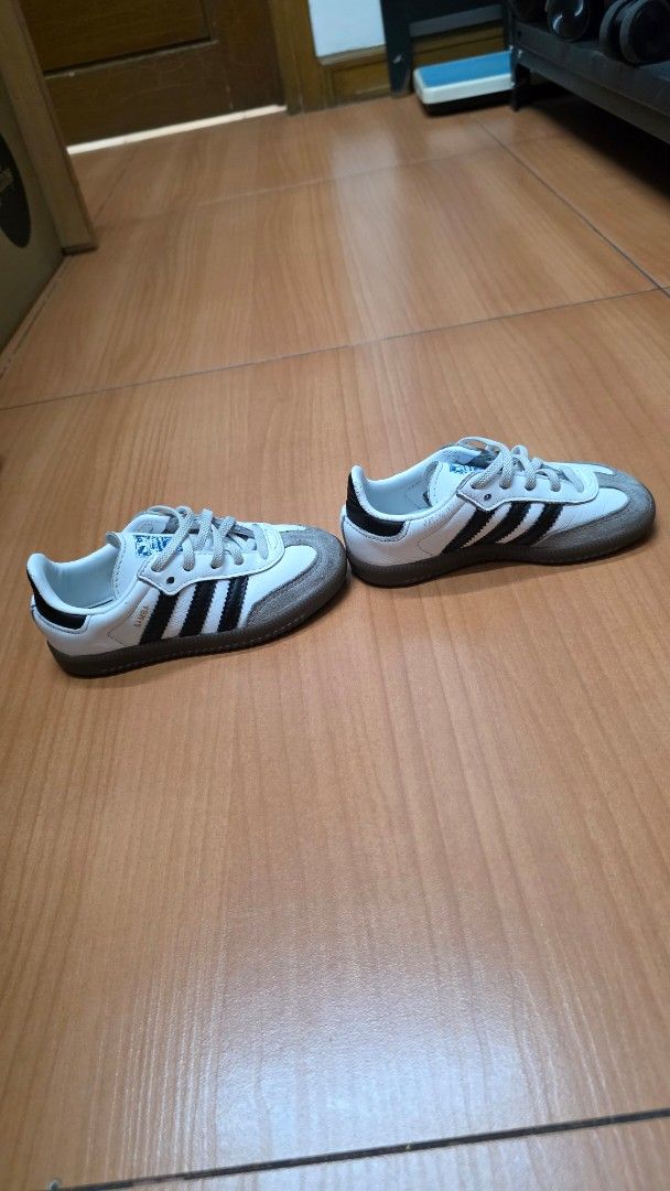 Adidas Samba OG EL I (US 7½k) (Category: Babies & Kids Fashion) located in Rizal. Submitted by dainsb (Listing ID 1468444564, Image 3). Description: • VGUC w/ normal signs of usage • Box included 📍 Lower Antipolo near Sta. Lucia Mall Pickup or delivery via Grab/Lalamove (c/o buyer).