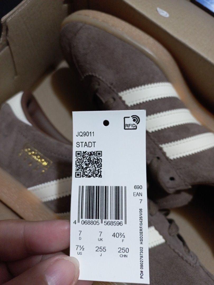 Adidas Stadt JQ9011 (Category: Sneakers) located in Manila. Submitted by tris_andee (Listing ID 1468482085, Image 2). Description: Guaranteed brand new and orig Unboxed for fitting only What you see is what you get Size UK 7 / US 7.5M / 25.5cm.