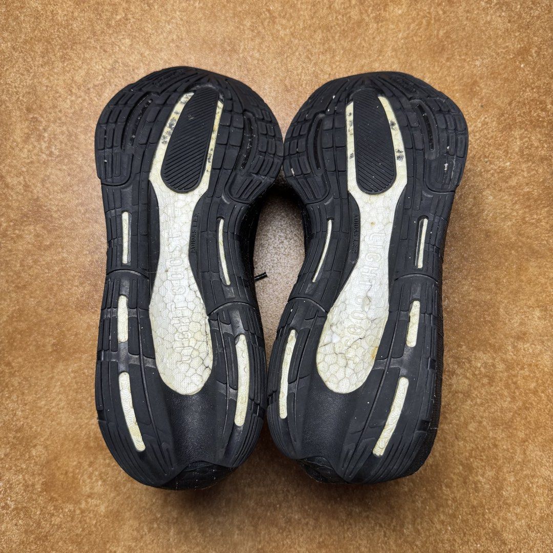 ADIDAS ULTRABOOST 2025 (Category: Sneakers) located in Panabo. Submitted by shoerarefinds (Listing ID 1468285373, Image 2). Description: ADI ULTRABOOST 25 SIZE: UK 8 / US 9 1/2 / 27CM Excellent Condition, replace insole pad LOCATION: PANABO CITY, DAVAO DEL NORTE, 8105 1800 FREESHIPPING.