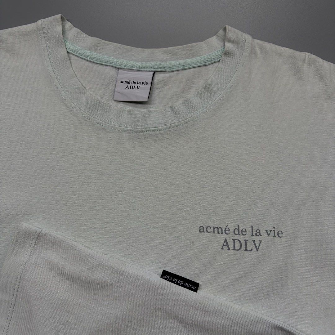 ADLV (Category: Activewear) located in Cavite. Submitted by onebeancent (Listing ID 1468434495, Image 3). Description: Size: Large Dimension: 21.5" Width | 27" Length Color: Mint Green Color Rate: 9.5/10 Issue: Minimal Stained See last pic for Ref. Condition: Excellent overall Price: 400php.