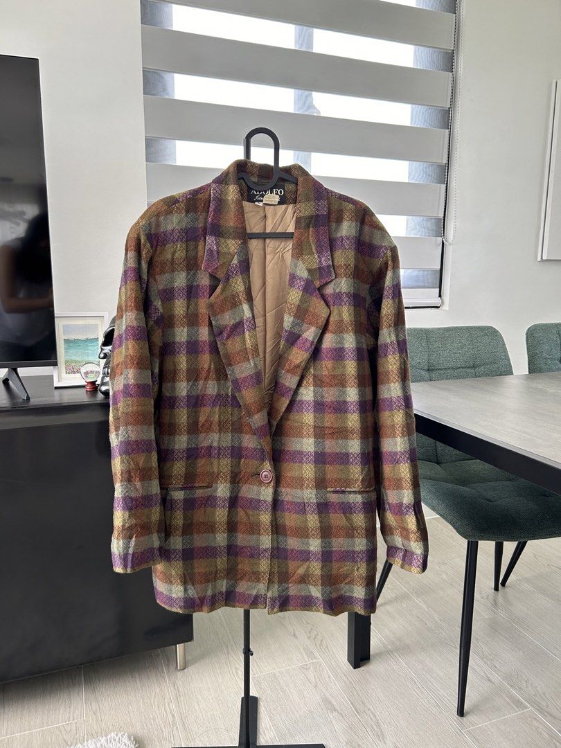 Adolfo International Plaid Wool Blend Blazer Jacket (M) (Category: Coats, Jackets and Outerwear) located in Dasmarinas. Submitted by sfclosetcleanup (Listing ID 1468305532, Image 3). Description: 18 x 30.
