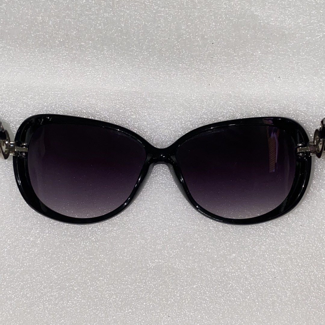 Aedoll Sunglasses Diamond Notes (Category: Sunglasses & Eyewear) located in Bulacan. Submitted by jexmd (Listing ID 1468299062, Image 3). Description: .