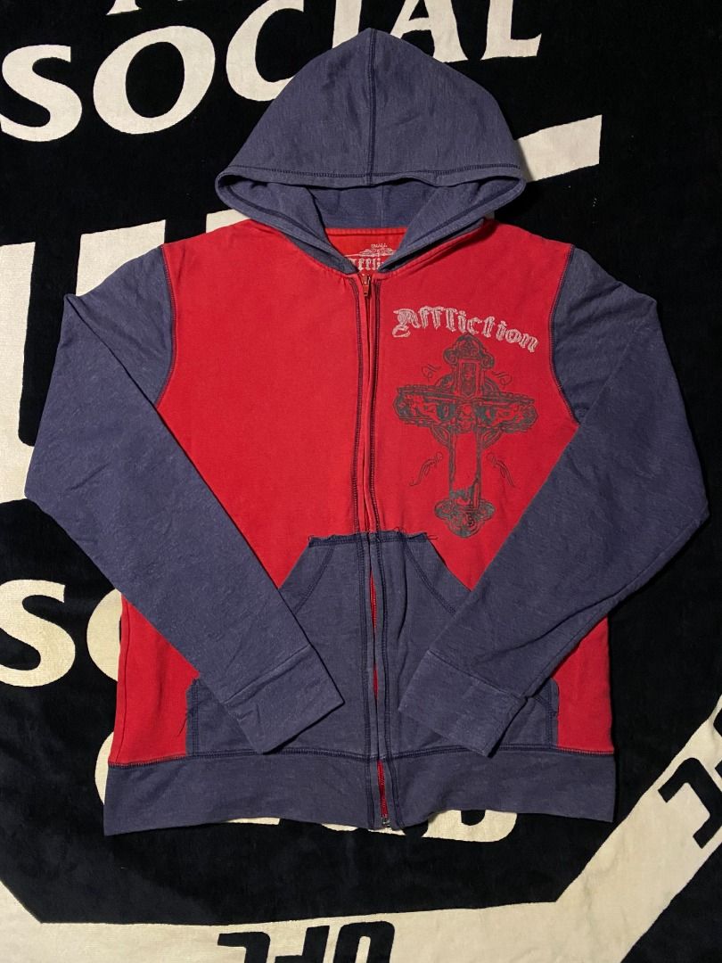 Affliction vintage boot y2k / grunge / emo vibes zip hoodie (Category: Hoodies) located in Las Pinas. Submitted by all_details_posted (Listing ID 1468455678, Image 2). Description: small lints on some parts.
