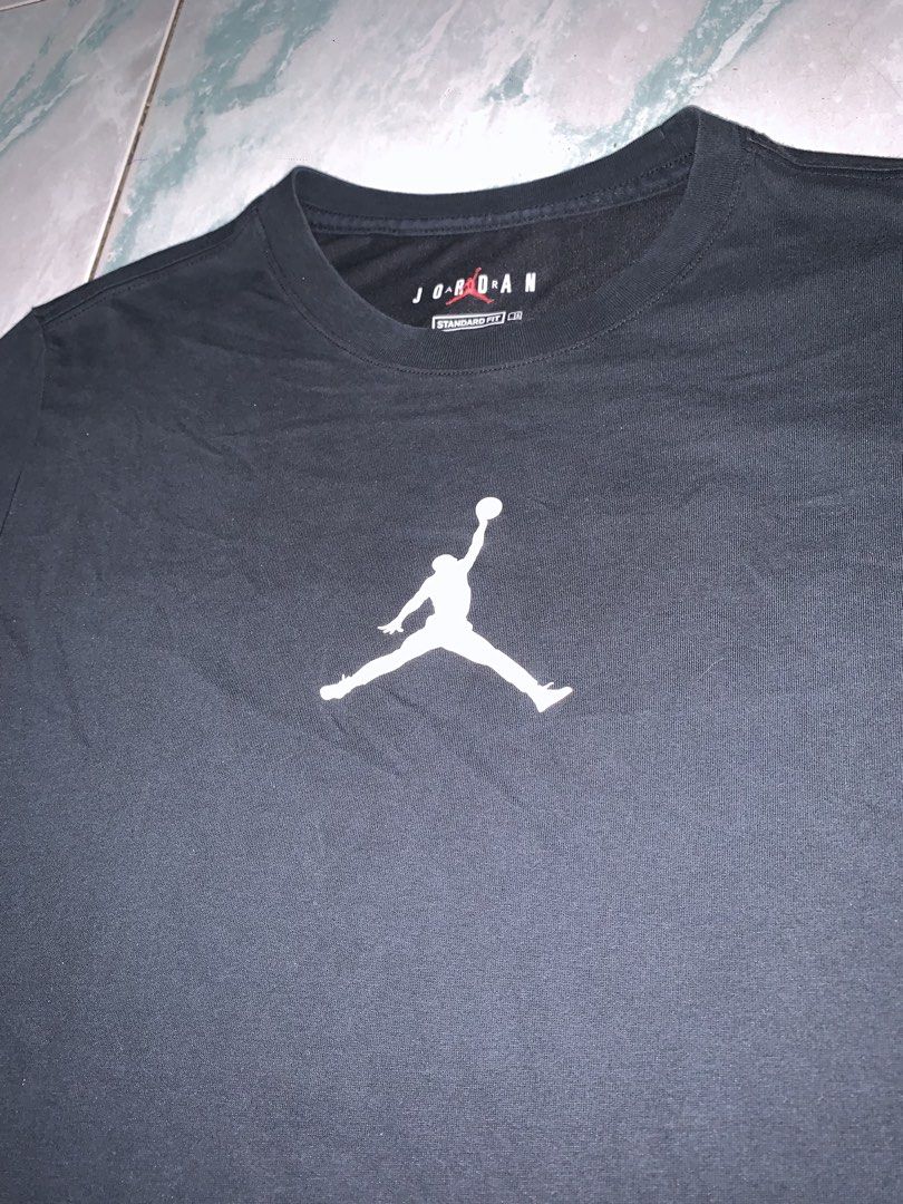 Air Jordan printed logo tee (Category: Tshirts & Polo Shirts ) located in Pasig City. Submitted by thriftnflip1600 (Listing ID 1468464204, Image 2). Description: XL on tag Width: 20.5” Length: 27” Color rate: 9/10 Condition: 9/10 No issue/s.