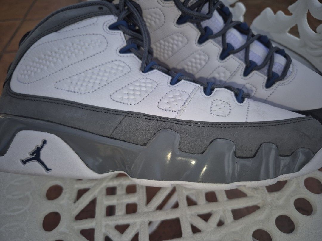 Air Jordan 9 Retro "Space Jam" 27cm (Category: Sneakers) located in Caloocan City. Submitted by xielim10474 (Listing ID 1468333538, Image 2). Description: Nike Air Jordan 9 Retro Brand new, Size 27cm Readable QR Code Made in Vietnam RFS: Decluttering (deformed original box) size: 36cm×26cm×14cm Buyer shoulders SF.