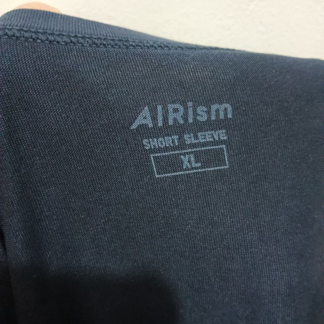 AIRISM Short Sleeve (Category: Tshirts & Polo Shirts ) located in Caloocan City. Submitted by jaychingsss (Listing ID 1468397752, Image 2). Description: Uniqlo Airism Short Sleeve - 150 21x28 Complete Tags Color Rate: 9.5/10 No issue NEED WASH.
