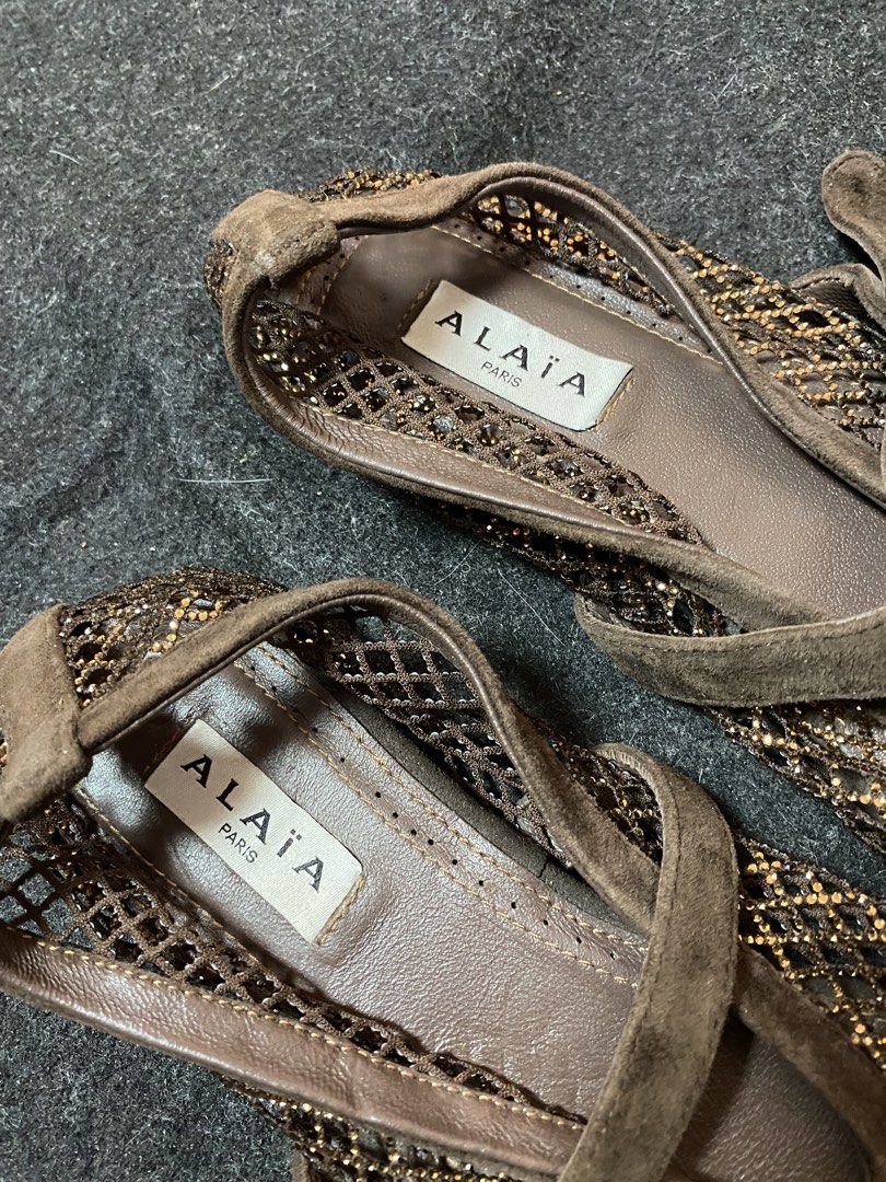 Alaïa Ballet Flats (Category: Flats & Sandals) located in Quezon City. Submitted by loloyz123 (Listing ID 1468455385, Image 3). Description: Alaïa Ballet Flats Condtion: Very good Color rate: 9.7/10 Color: Brown/ suede Size: 36 insole: 24cm.