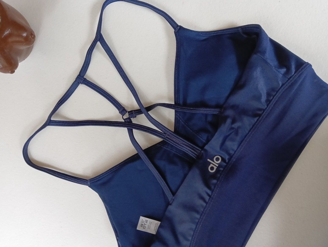 ALO YOGA Lavish Bra (Category: Activewear) located in Rizal. Submitted by timeless_shop (Listing ID 1468309814, Image 3). Description: ORIGINAL ALO Yoga Navy Blue 📏 Bust Size Fit : 32-34 inches 👚 Size: Small on tag 🎨 Color: Navy Blue ✂️ Style: Strappy criss-cross back - sexy! 💯 Condition: 9.9/10 - Like New talaga 🎨 Color Rate: 9.9/10 - Ilang beses lang nasuot ito, 🧵 Quality ng Fabric: - Original ALO Yoga - Sweat-wicking, presko kahit pawisa
