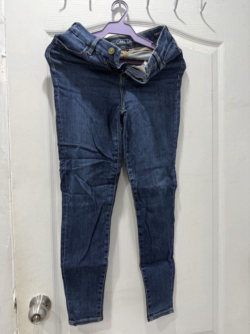 American Eagle Curvy Super Stretch Jeans Size 2 Short (Category: Jeans) located in Manila. Submitted by prelov3dbysteph (Listing ID 1468429328, Image 1). Description: - Brand: American Eagle - Style: Curvy Fit (Next Level Stretch) - Size: 2 Short - Color/Wash: Dark wash - Closure: Brass button and zipper fly - Condition: Worn a few times, still in great shape.