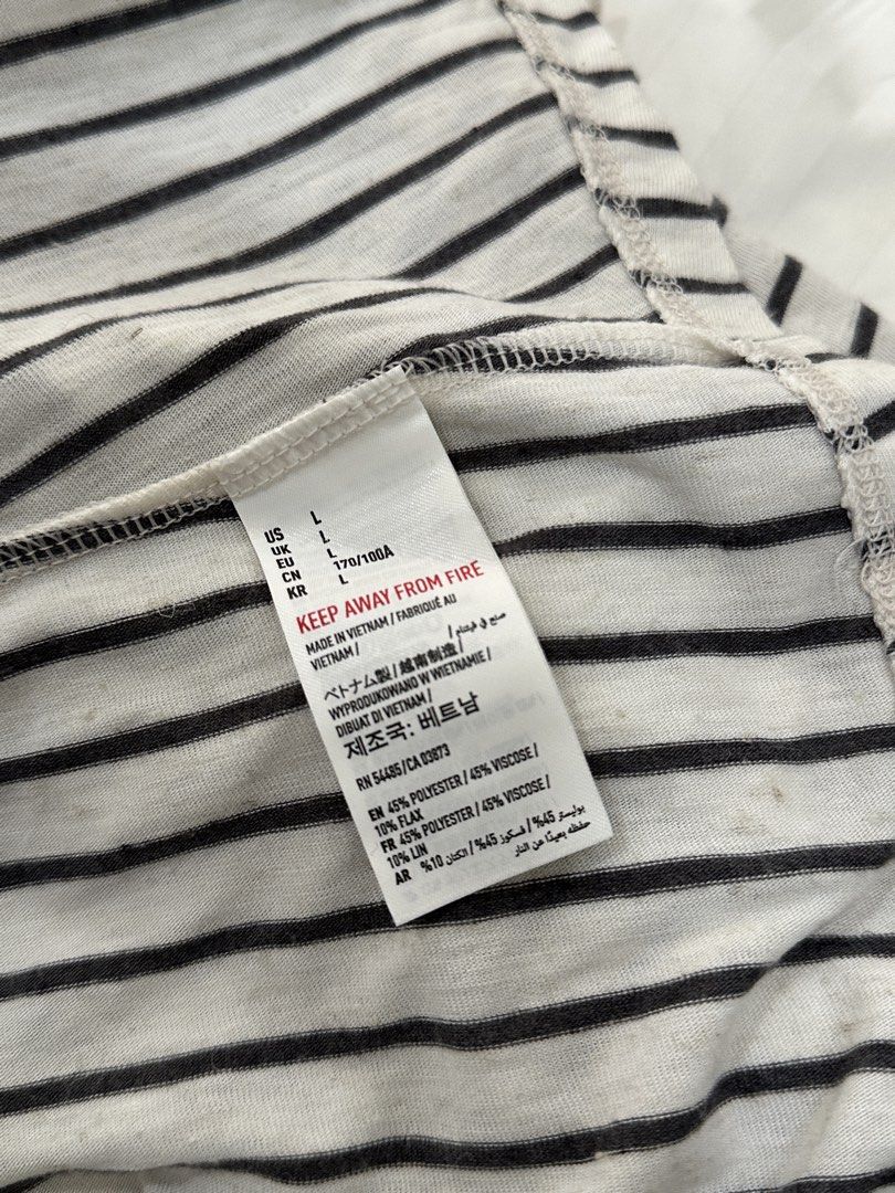 American Eagle Off Shoulder Top | summer stripes flowy (Category: Others Tops) located in Balanga. Submitted by cartsabeli (Listing ID 1468354622, Image 3). Description: Size large on tag. Never worn/used 😊 ₱450 + sf mop: gcash/maya mod: j&t only.