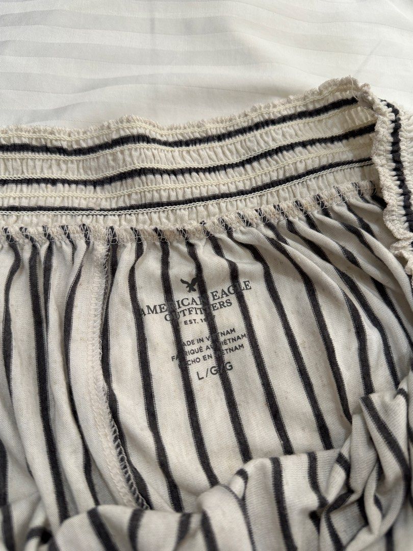 American Eagle Off Shoulder Top | summer stripes flowy (Category: Others Tops) located in Balanga. Submitted by cartsabeli (Listing ID 1468354622, Image 2). Description: Size large on tag. Never worn/used 😊 ₱450 + sf mop: gcash/maya mod: j&t only.