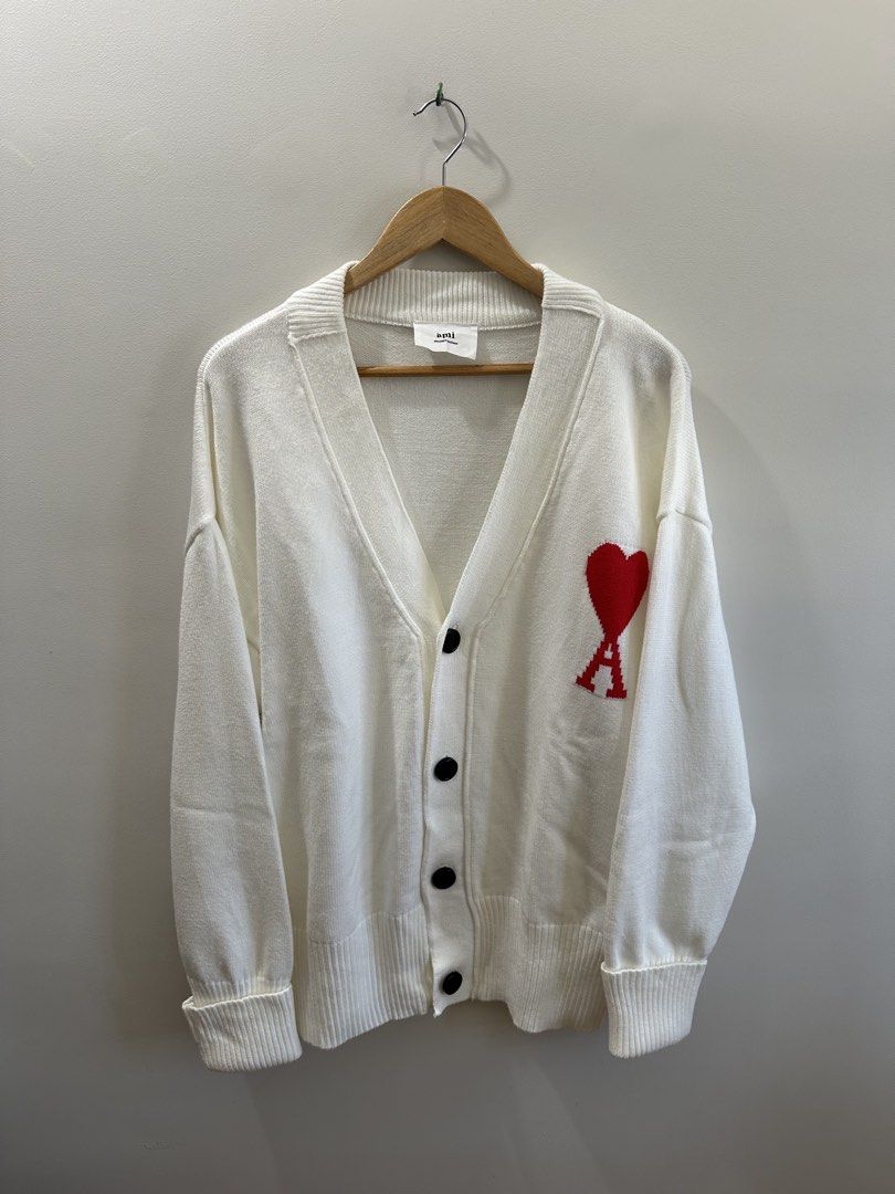 Ami Paris Cardigan (Category: Coats, Jackets and Outerwear) located in Baguio. Submitted by .daryl (Listing ID 1468349194, Image 1). Description: 24 width 28 length .