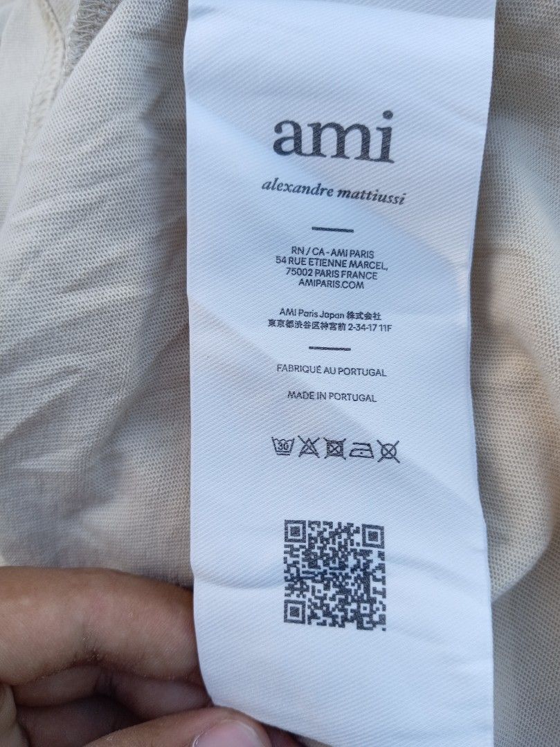 Ami shirt (Category: Luxury Accessories) located in Mati. Submitted by nelax (Listing ID 1468370111, Image 3). Description: .
