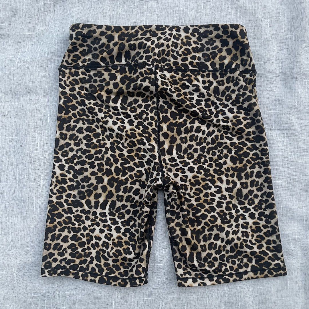 ANKO ACTIVE YOGA CYCLING SHORTS (Category: Activewear) located in Basista. Submitted by b.boutique (Listing ID 1468367814, Image 2). Description: ANKO ACTIVE YOGA CYCLING SHORTS Size: 26-32 Color: Brown tiger print Like new condition! With pocket! .
