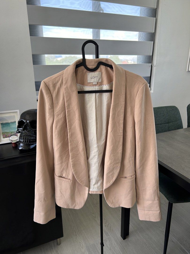 Ann Taylor x LOFT Open Front Blazer (S) (Category: Coats, Jackets and Outerwear) located in Dasmarinas. Submitted by sfclosetcleanup (Listing ID 1468289947, Image 2). Description: .