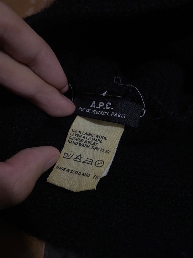 APC Men Knitted Black Beanie (Category: Beanies) located in Binan City. Submitted by racksblue (Listing ID 1468443304, Image 2). Description: .