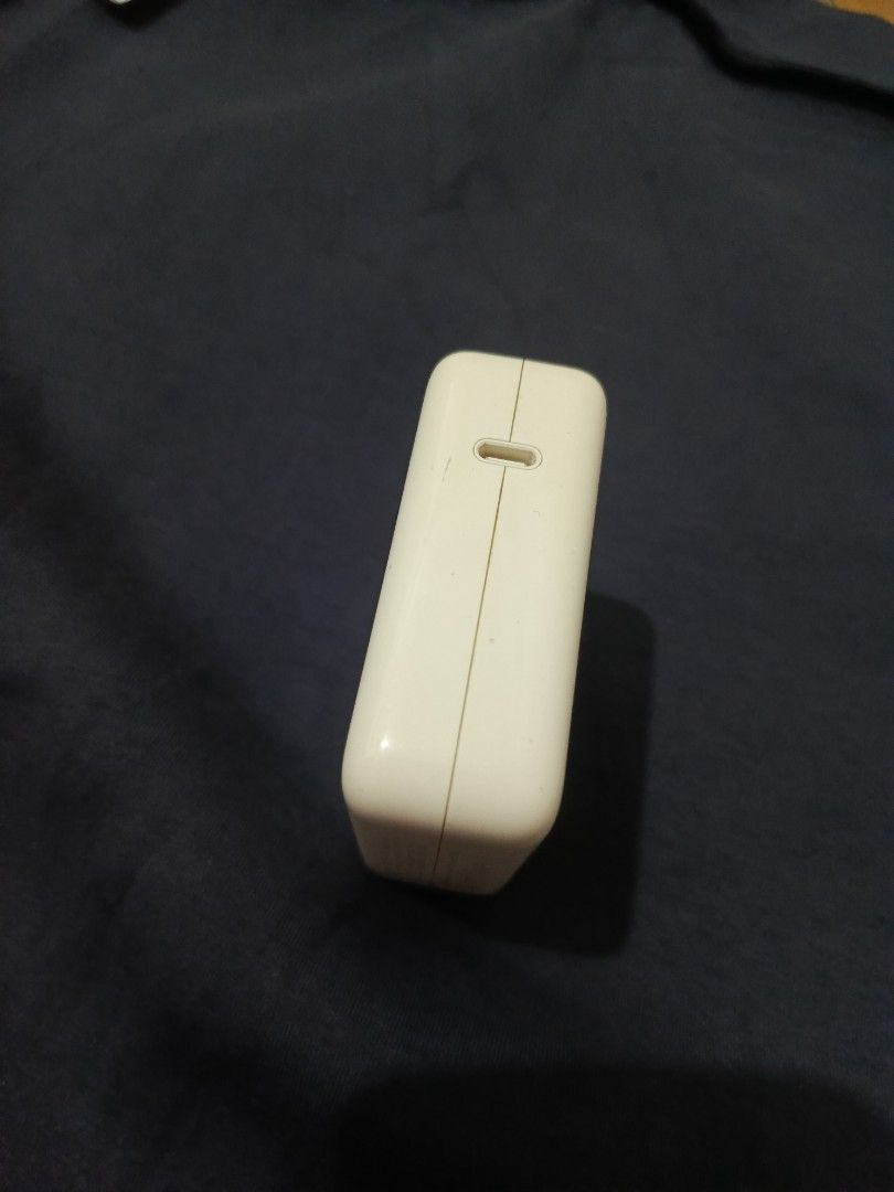 Apple 61W USB-C Power Adapter ORIGINAL A1947 - Adapter ONLY - Working (Category: Cables & Adaptors) located in Manila. Submitted by nelskiecms (Listing ID 1468469694, Image 3). Description: Designed by Apple in California, Assembled in China (Lite-On) - 100% Original" ✅ Apple 61W USB-C Power Adapter - ORIGINAL / ADAPTER ONLY NOTE: ADAPTER LANG PO, WALANG CABLE / WIRE KASAMA - YUNG NASA PIC LANG Model: A1947 61W - Legit Apple (Lite-On) Working 100