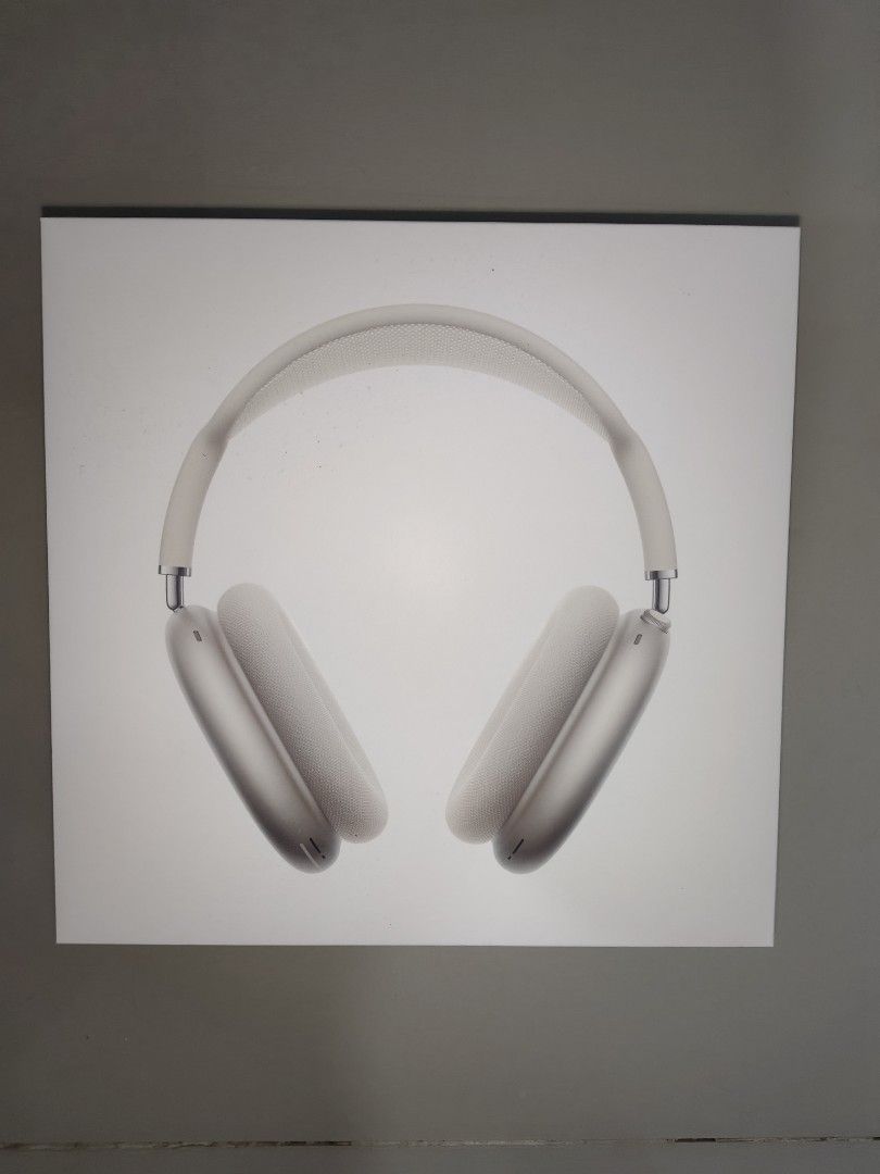 Apple Airpod Max 2 (Category: Headphones & Headsets) located in Manila. Submitted by jmcruzpo (Listing ID 1468386611, Image 2). Description: - Item: Apple AirPods Max 2pcs - Color: Sky Blue and Starlight The Apple AirPods Max 2 feature upgraded H2 chips, up to 1.5x stronger active noise cancellation (ANC), and USB-C connectivity with 24-bit/48kHz lossless audio support. Key Specifications & Features • Chip: Apple H2 headphone chip in each ear cup