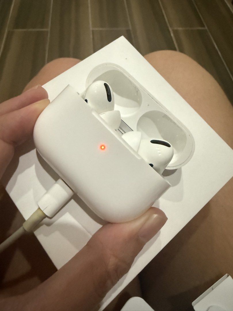 Apple AirPods Pro 1st Gen (Category: Earphones) located in Caloocan City. Submitted by krishazach (Listing ID 1468375568, Image 1). Description: - Model: Apple AirPods Pro (MWP22ZA/A) - Included: Wireless charging case, original box - Authenticity: Serial number matches the documentation on the box Selling Low: when I use it there is static not sure why.