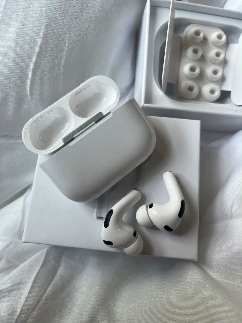 Apple AirPods Pro 3rd Generation (Category: Headphones & Headsets) located in Manila. Submitted by mightyflower.454704 (Listing ID 1468301724, Image 1). Description: - Authentic Apple Airpods Pro 3rd Generation - Includes charging case and original box - Comes with airpods manual - Extra ear tips included in sizes XXS, XS, S, and L - Clean, sanitized, and 100% ready to use - Meetup or shipping options available.