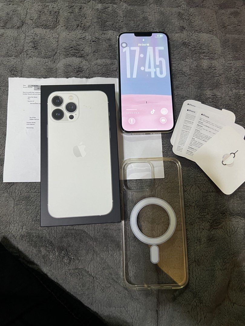 Apple iPhone 13 Pro Max 128GB (Category: iPhone 13 Series) located in Quezon City. Submitted by zhealb (Listing ID 1468382501, Image 2). Description: FOR SALE ONLY‼️ ASKING FOR HM AND LAST PRICE WILL BE IGNORED‼️ iPhone 13 PRO MAX (SILVER) 128GB FACTORY UNLOCKED Comes with all original Usb cable Free case Box Manual Sim Ejector Excellent condition, no issue. Face ID working True Tone working Unli reset Battery Health 73% (original) 99% smoothness