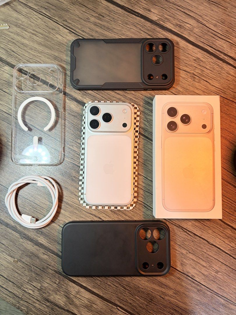 Apple iPhone 17 Pro 256GB Silver 100 percent 🔋 (Category: iPhone 17 Series) located in Pasig City. Submitted by berm_yan (Listing ID 1468417628, Image 1). Description: FOR SALE: iPhone 17 Pro 256GB Silver 🤍📱 💰 Price: ₱62,000 (Fixed) 📱 iPhone 17 Pro – Silver 💾 256GB Storage 🔋 100% Battery Health 🔄 132 Battery Cycle Counts 📦 Inclusions: • Original box • Original charging cable • 3 cases 📍 RFS: Switching to iPhone 17 Air ✨ 📍 Meet-up only 