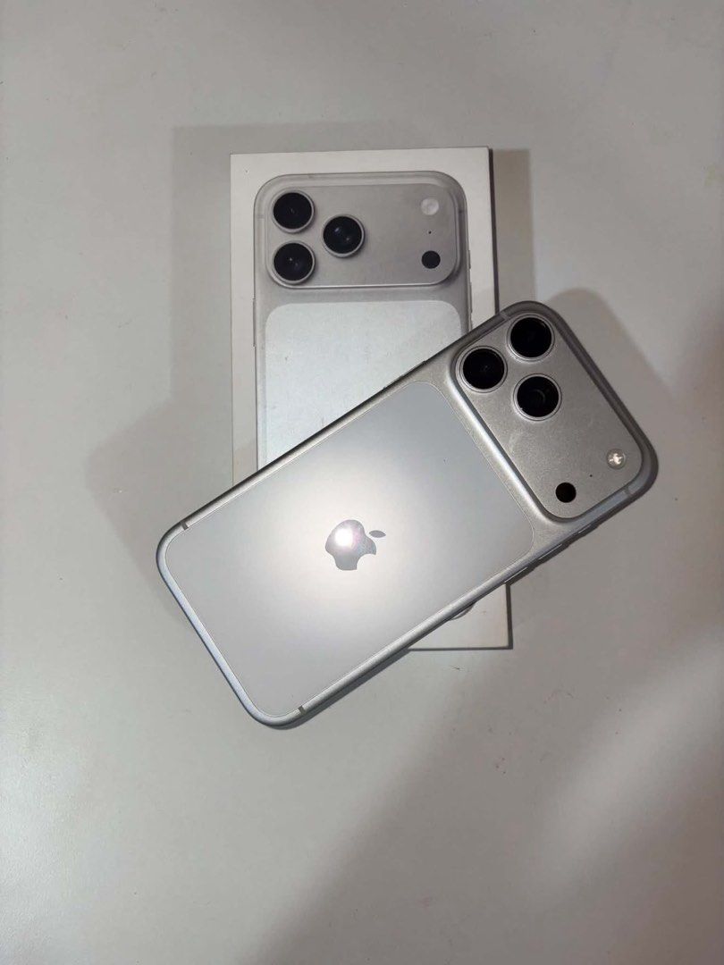 Apple iPhone 17 Pro Max 512GB Silver (Category: iPhone 17 Series) located in Manila. Submitted by joserodolf11461 (Listing ID 1468305978, Image 1). Description: RUSH SALE ‼️ RFS: UPGRADE TO iPhone18 Pro Max STILL NEGOTIABLE FREE CASES GIRL USED LAST YEAR LANG BINILI SA POWER MAC 512GB 90% BATTERY HEALTH NO DENTS PASAY MEET UP - Model: Apple iPhone 17 Pro Max - Storage: 512GB - Color: Silver - Condition: Brand new, unopened, pristine retail condit