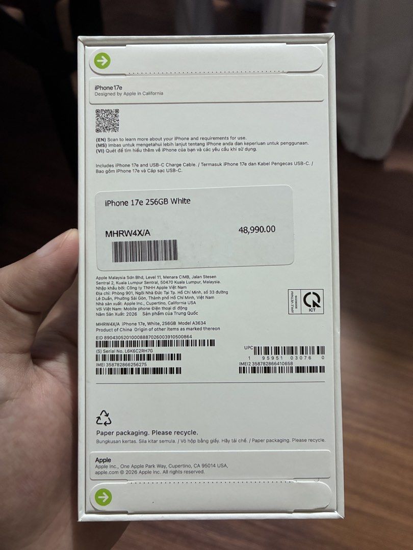 Apple iPhone 17e 256GB White (Sealed) (Category: iPhone 17 Series) located in Manila. Submitted by yl.pd (Listing ID 1468411273, Image 2). Description: For sale only Rfs: extra phone, will upgrade to 18 pro.